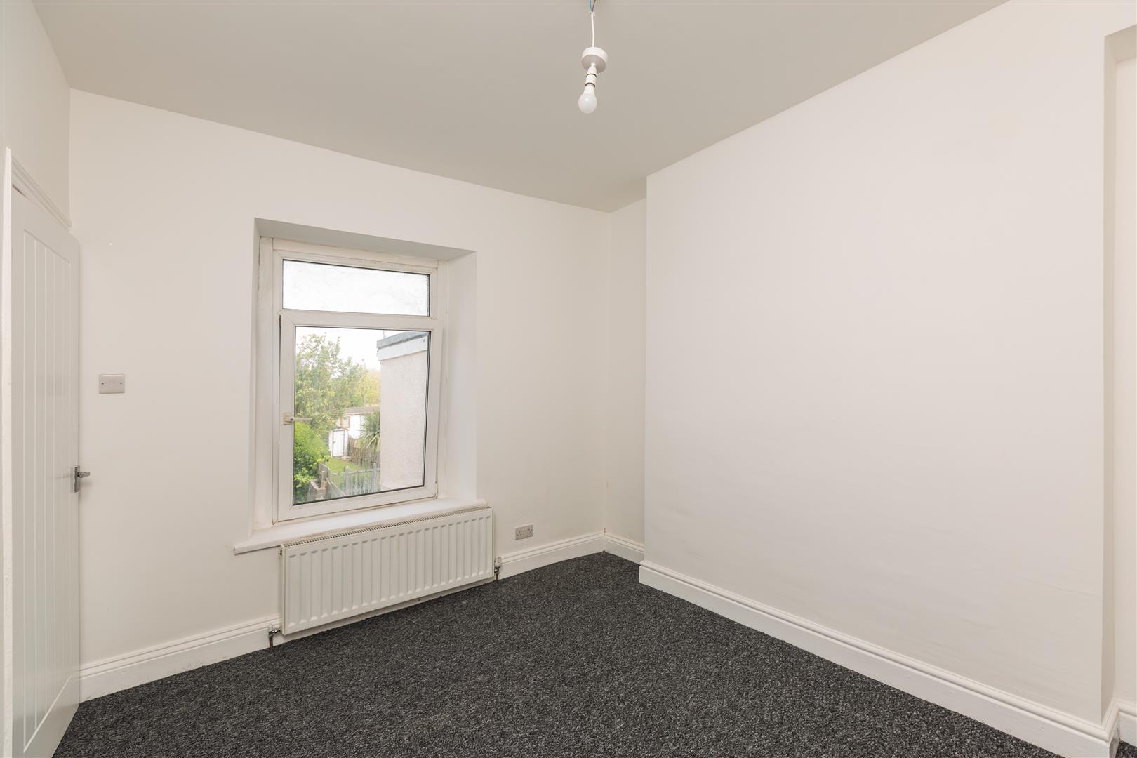 Middle Road, Cwmdu, Swansea, SA5 8EZ